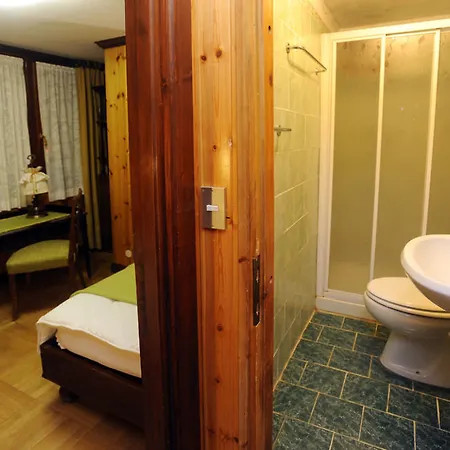 Hostellerie Des Guides